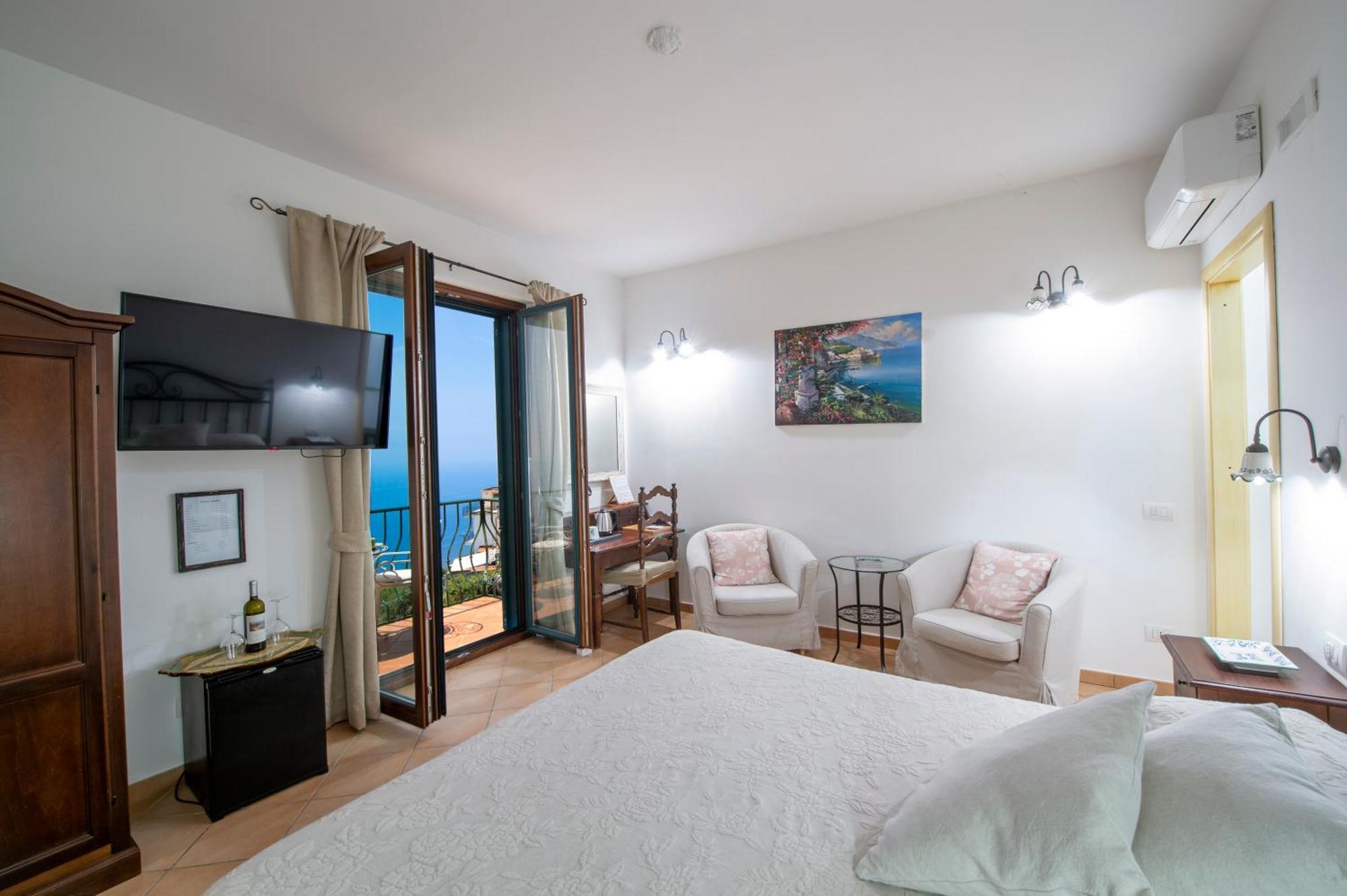 Solaria Bed & Breakfast Amalfi Bagian luar foto