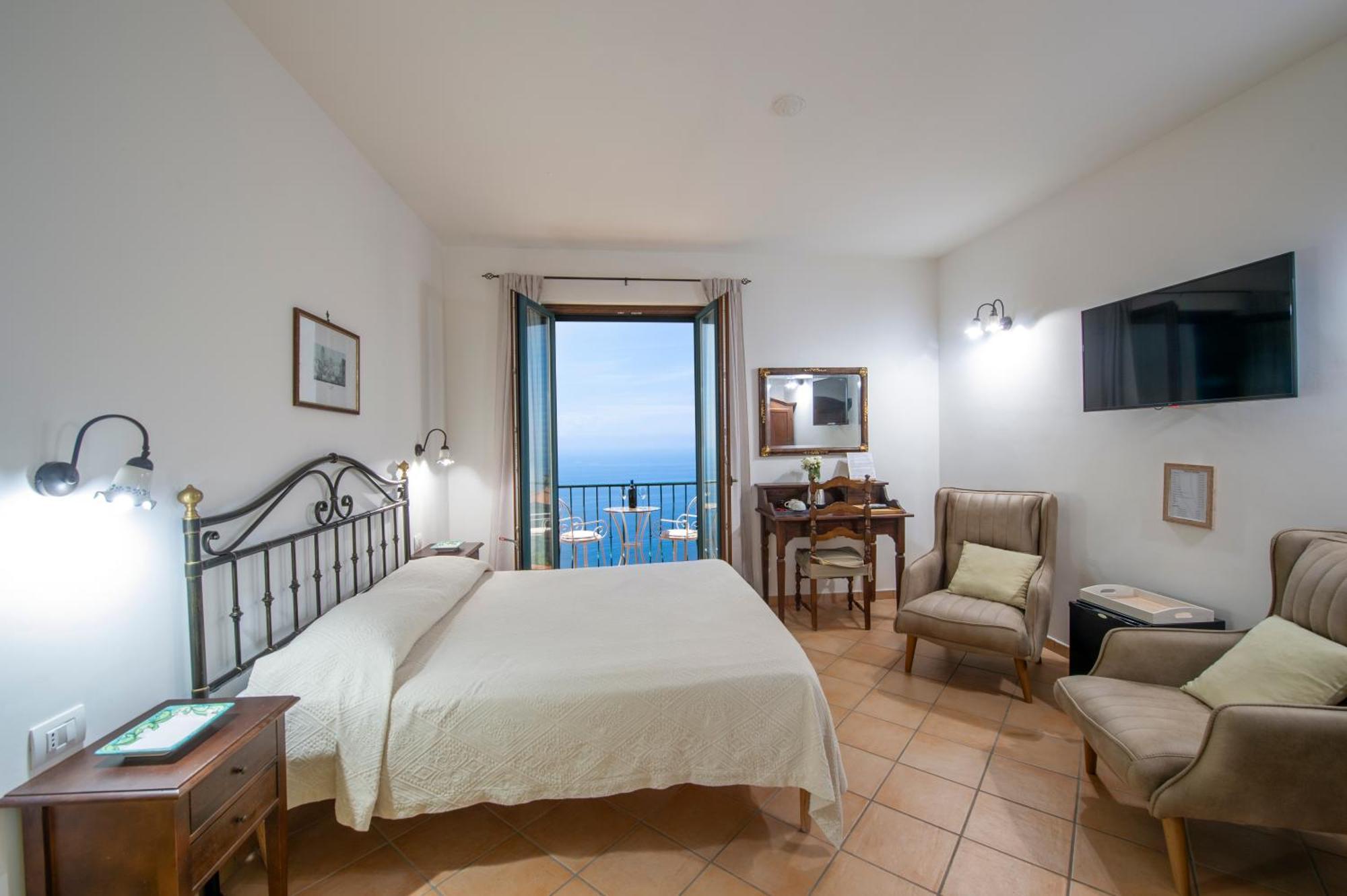 Solaria Bed & Breakfast Amalfi Bagian luar foto