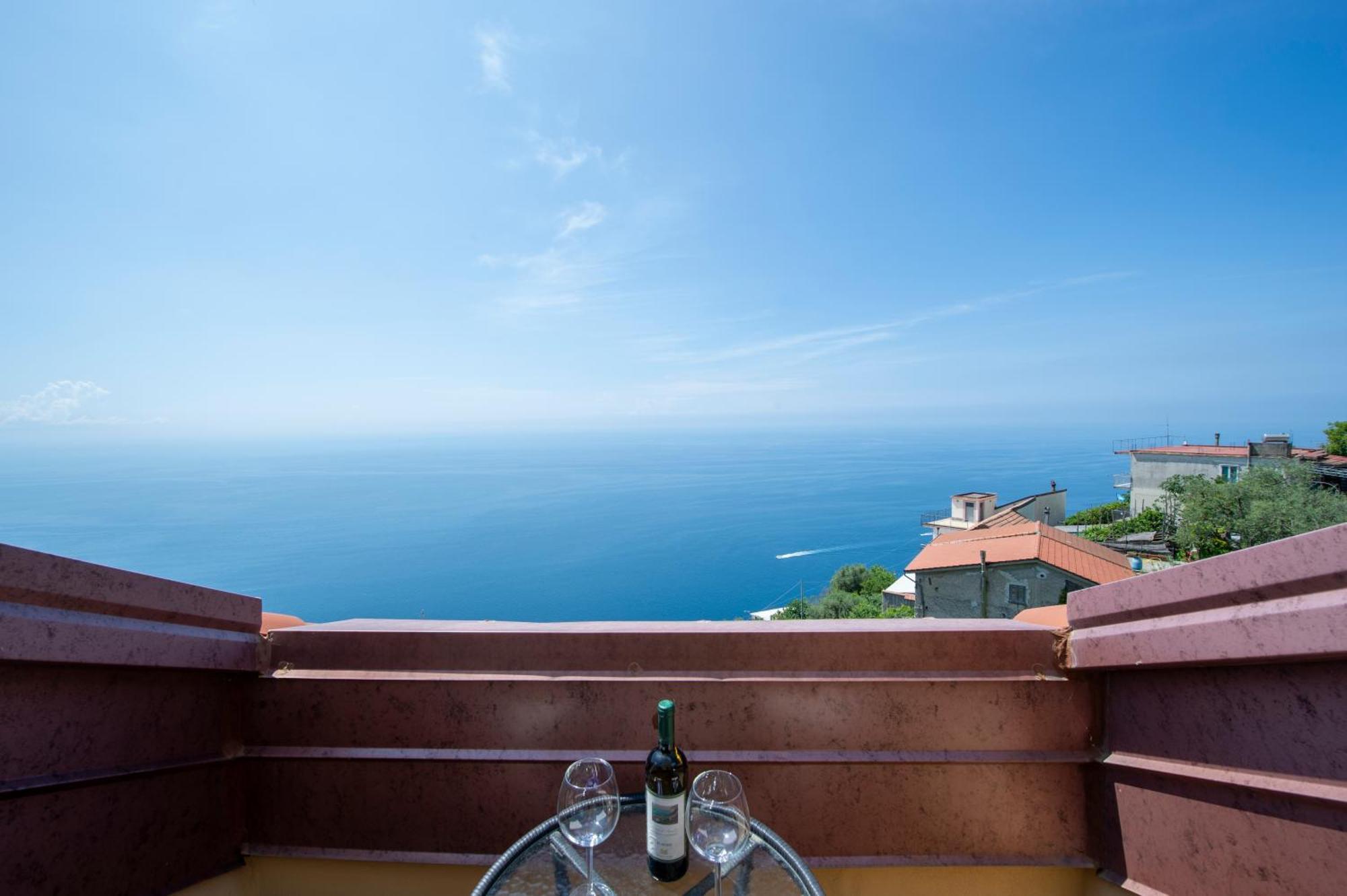 Solaria Bed & Breakfast Amalfi Bagian luar foto