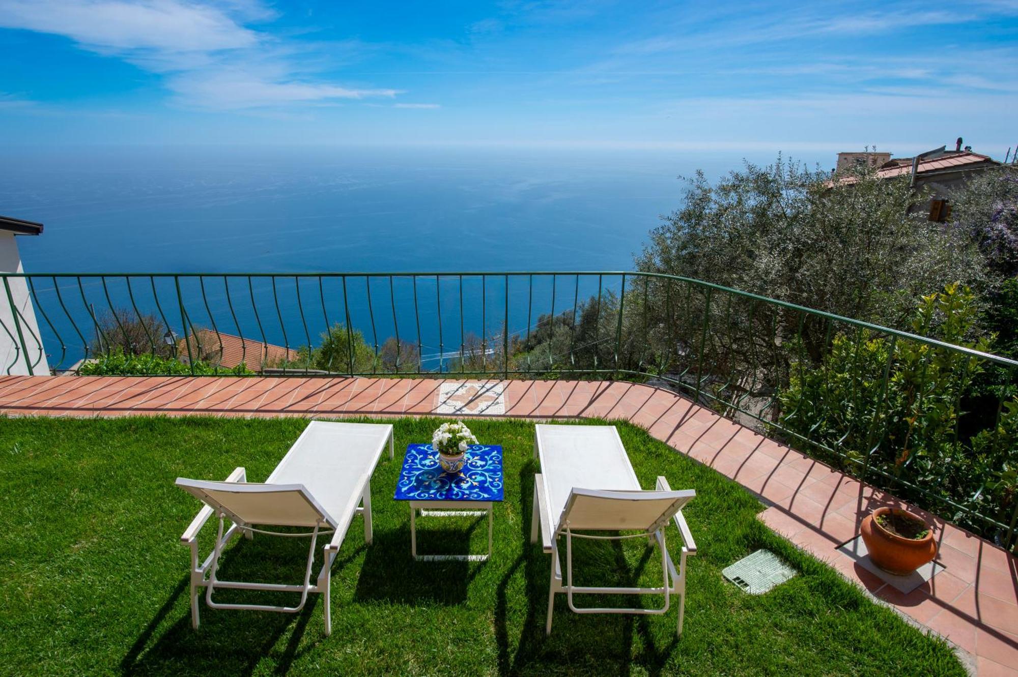 Solaria Bed & Breakfast Amalfi Bagian luar foto